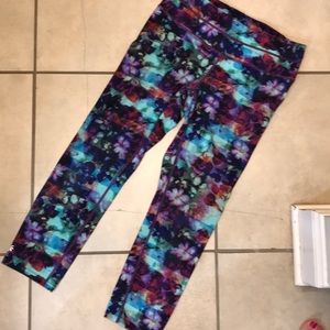 Athleta crops